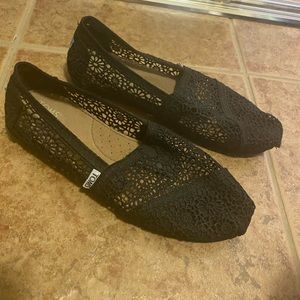 Toms size 7